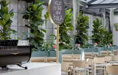 开在修车厂里的温暖咖啡屋—墨尔本AU79 CAFÉ设计案例