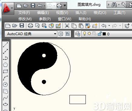 AutoCAD中怎么平移图形？