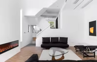 摄影师的极简家园|藏在160㎡花园里的阳光餐厅：重庆花园住宅设计案例